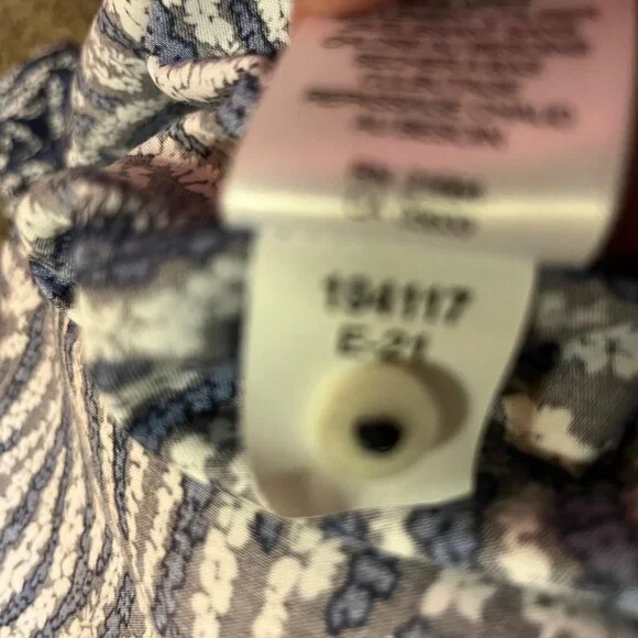 Foxcroft No-Iron Shirt Women's 14 Blue Black White Print Long Sleeve Used - Picture 12 of 12